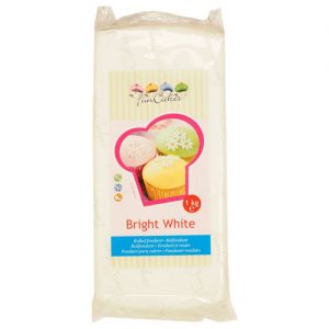 Fondant FunCakes Blanco Nacarado 1Kg.