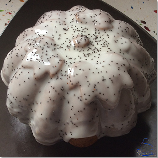 Pastel de Limón y Semillas de Amapola