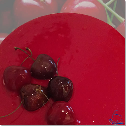 Tarta Glaseada de Cerezas